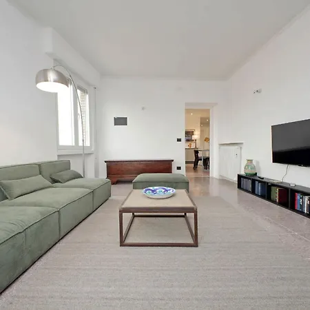Ostiense By Halldis *